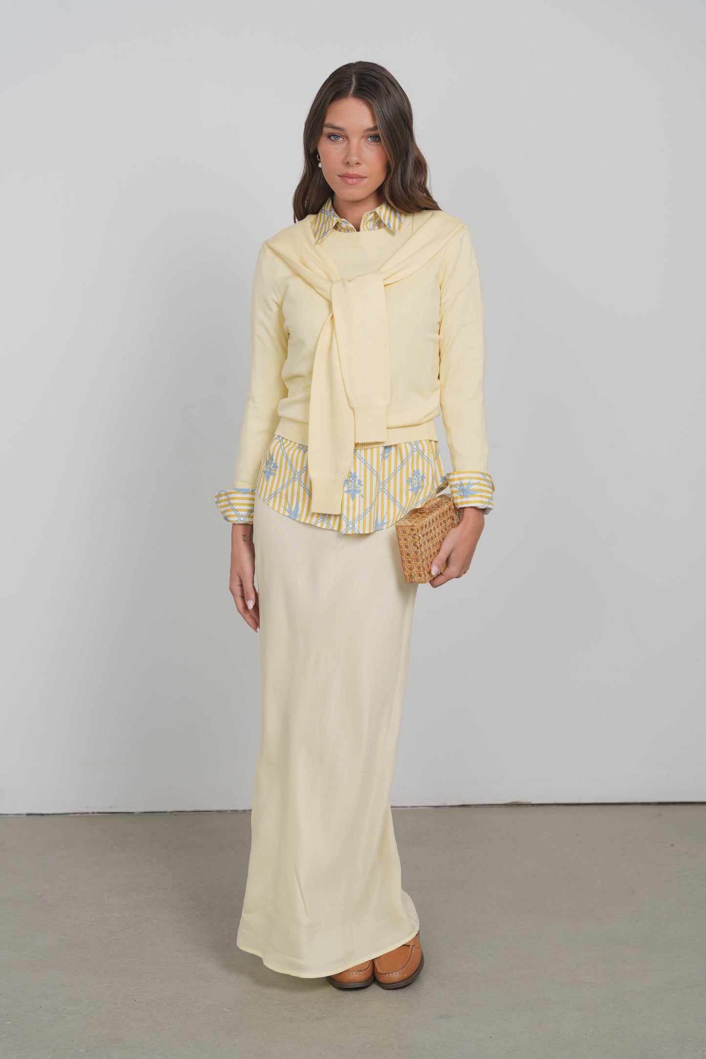 POINT SHOULDER WRAP SWEATER