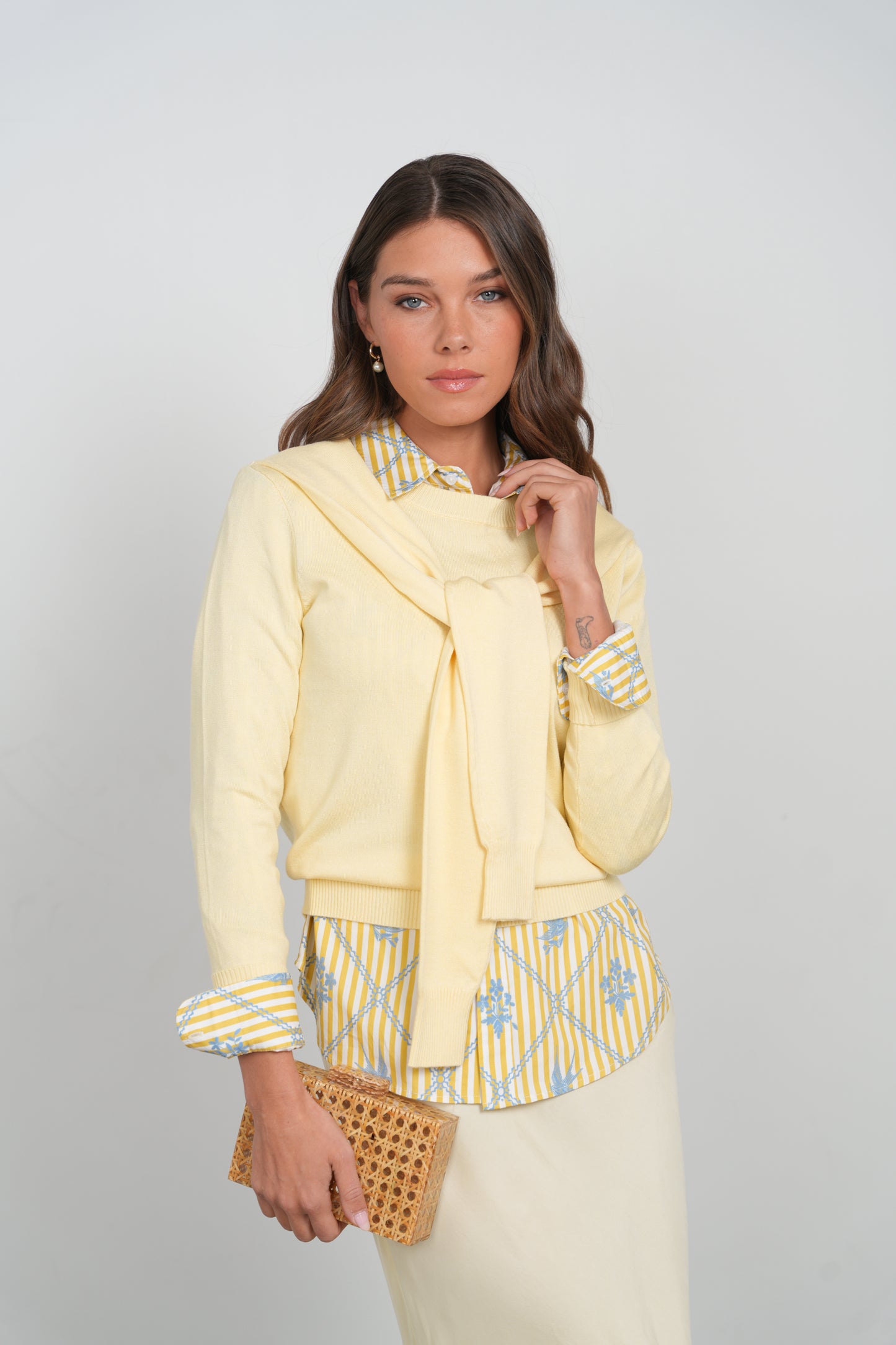 POINT SHOULDER WRAP SWEATER