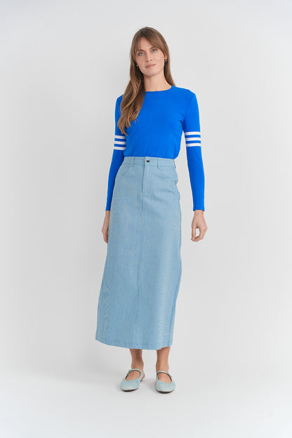 TOP WITH STRIPES ON THE SLEEVES
