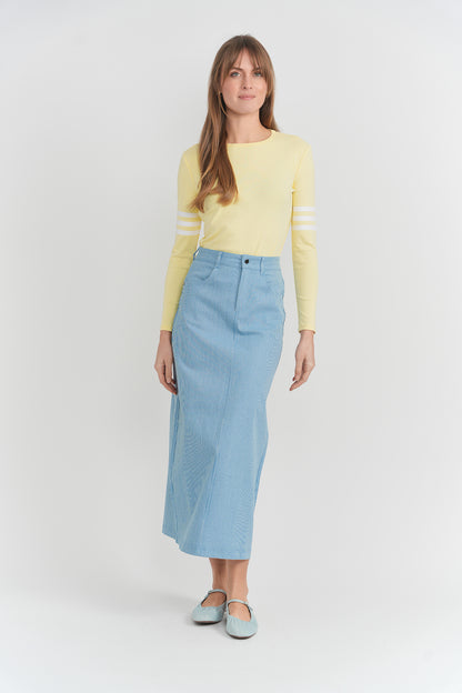 TOP WITH STRIPES ON THE SLEEVES