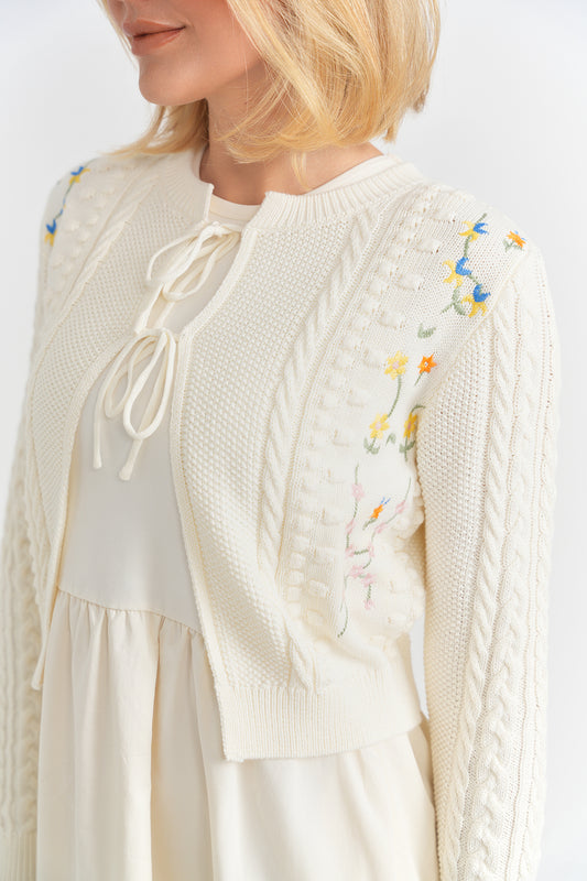WOVEN EMBROIDERED WHITE CARDIGAN