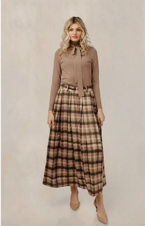 BROWN SWEATER WITH NECK TIE