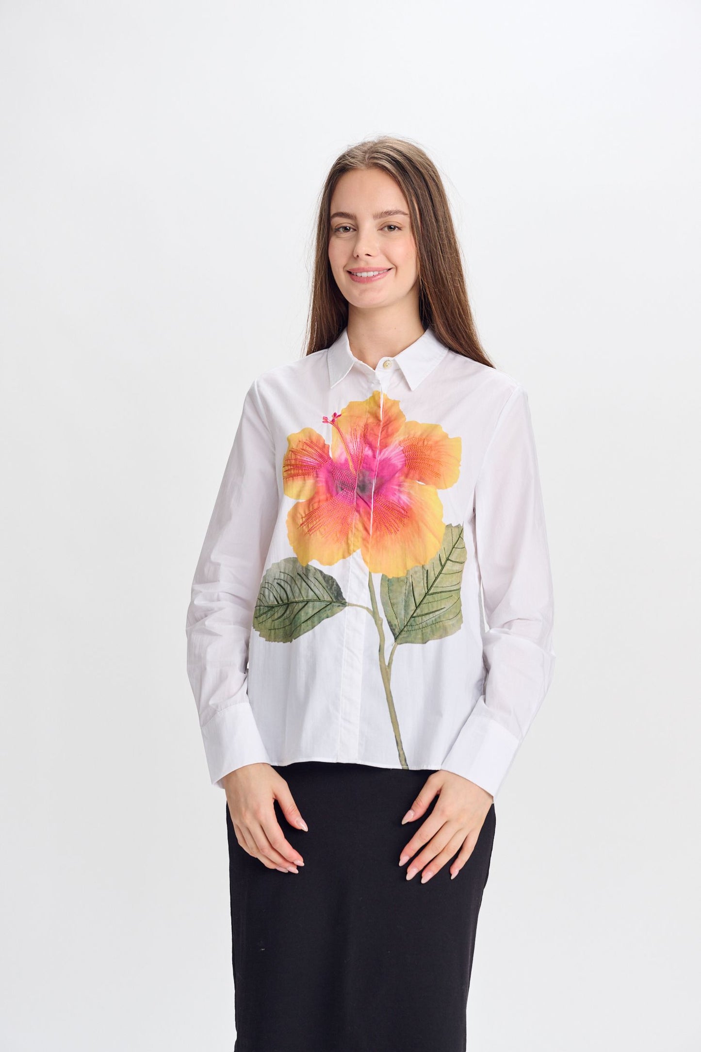 WHITE BUTTON-DOWN SHIRT WITH PAINTED FLOWER CENTER