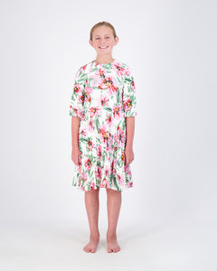Oversized Floral Splash with Neat Pleats