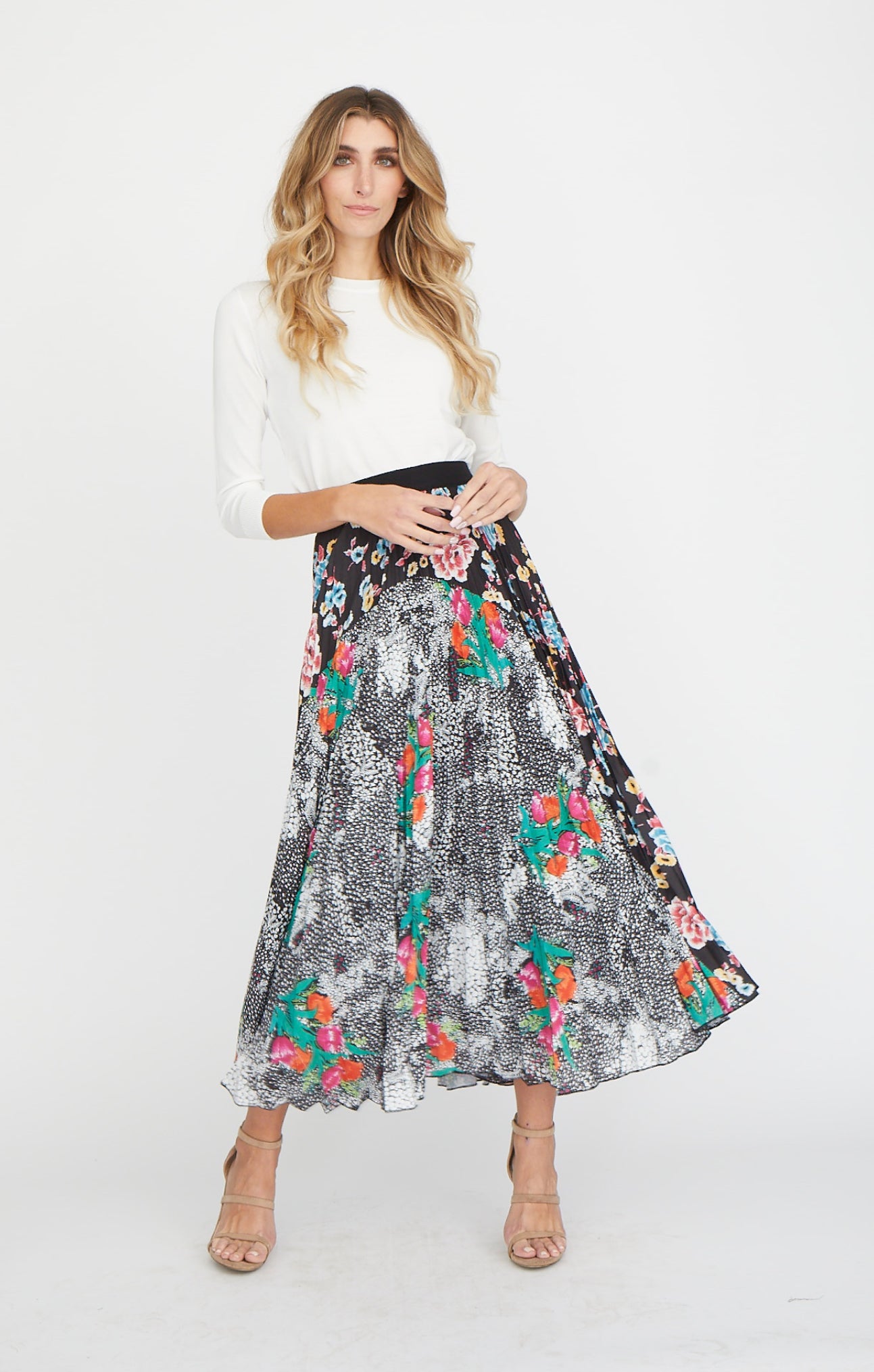 Long Pleated Floral Printed Skirt