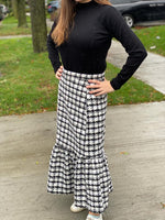 Load image into Gallery viewer, Houndstooth Ruffle Midi
