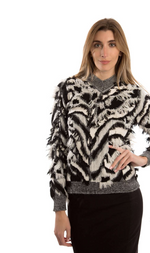 Load image into Gallery viewer, B &amp; W Fringe Sweater
